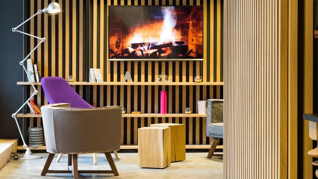 Campanile Rennes Centre - Gare Hotell Eksteriør bilde